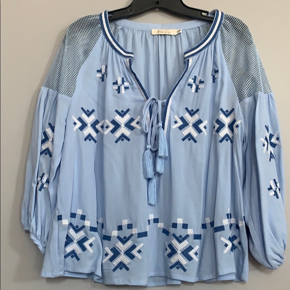 Boutique top size Small EEUC